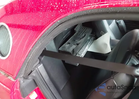 2004 Ford Thunderbird from USA, damaged, VIN 1FAHP60A04Y107296